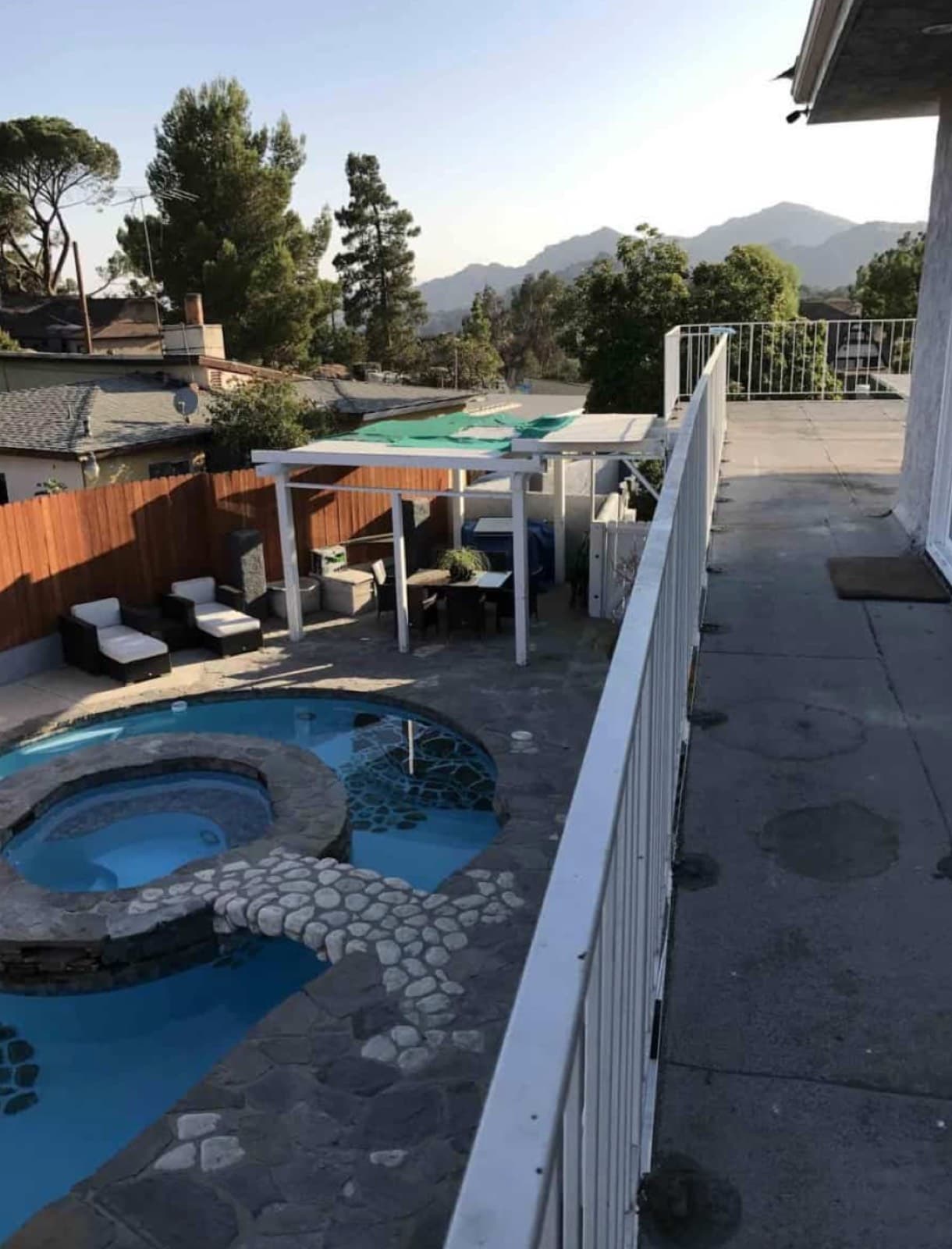 Gated Home with Pool and Spa, Chatsworth